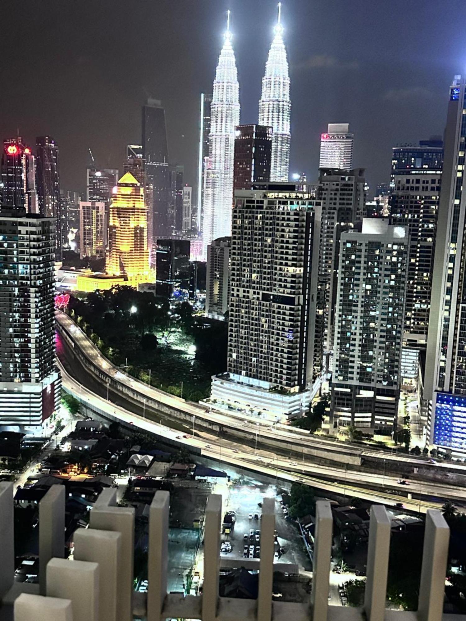 The Luxe Infinitum Klcc By Kl Malaysia Apartment กัวลาลัมเปอร์ ภายนอก รูปภาพ