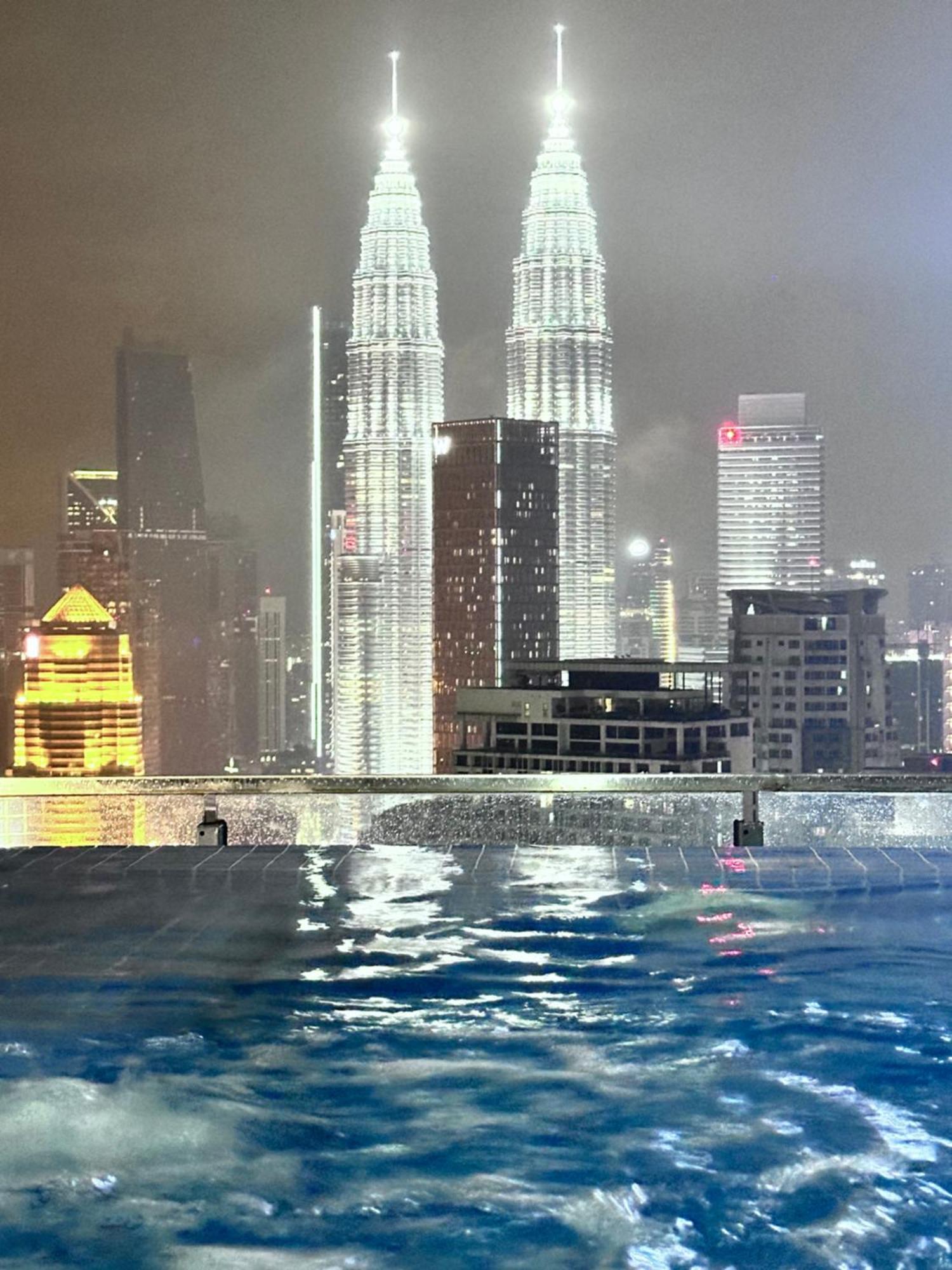 The Luxe Infinitum Klcc By Kl Malaysia Apartment กัวลาลัมเปอร์ ภายนอก รูปภาพ